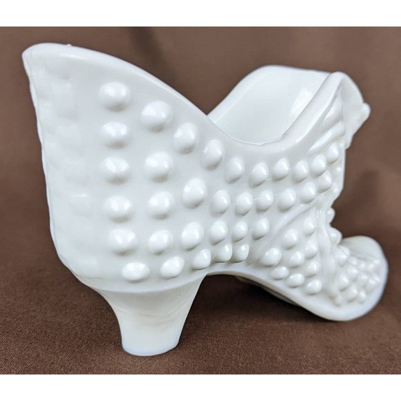 Vintage Fenton White Milk Glass Hobnail Slipper Shoe with Draping Cat Head - Picture 4 of 7